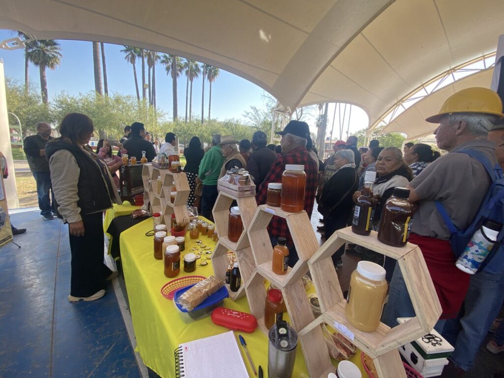 Este jueves arrancó la Feria de la Miel en La Laguna